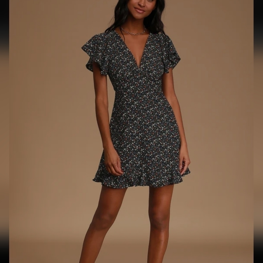 Lulus Poet's Dream Black Floral Print Mini Dress. Size Medium. New without tags.